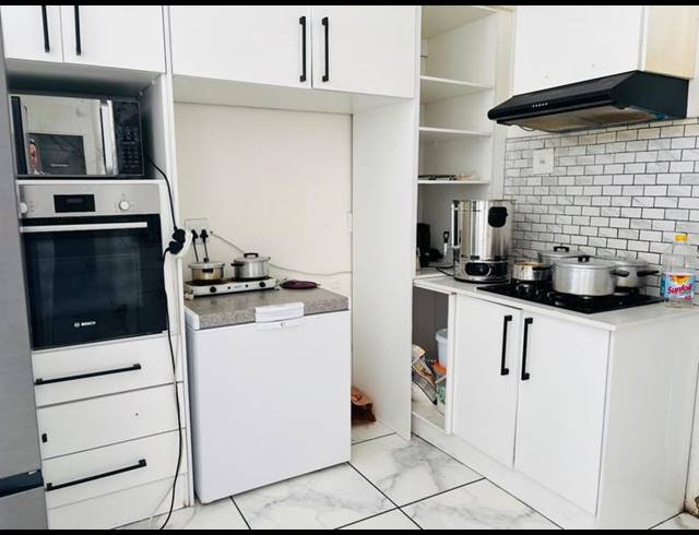5 BEDROOM HOUSE FOR SALE IN BRANDWAG